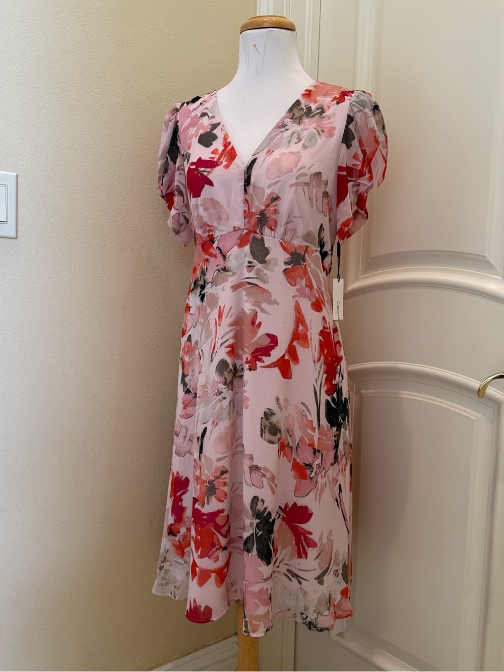 New - Calvin Klein woven floral dress